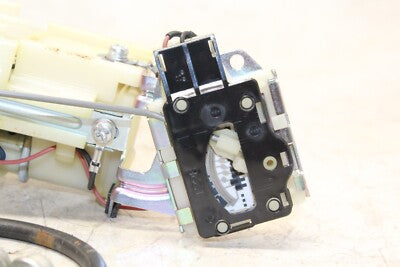 08-09 SUZUKI GSXR 750 OEM FUEL PUMP GAS PETROL SENDER UNIT