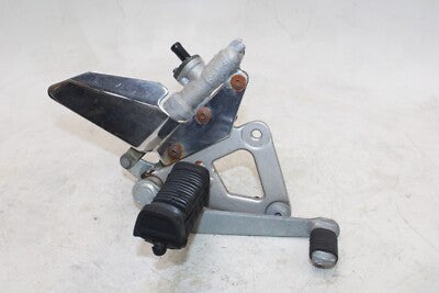 1993 SUZUKI GS500E OEM RIGHT REARSET REAR SET DRIVER FOOT PEG REST STOP