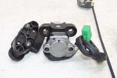 01-02 SUZUKI GSXR 1000 OEM IGNITION LOCK SET W/ GAS CAP SEAT LOCK !no Key!