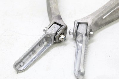 2006 YAMAHA YZF R1 OEM REAR BACK PASSENGER PEG SET PAIR