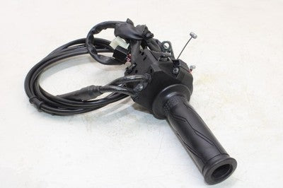 2018 YAMAHA XMAX CZD300A OEM RIGHT HANDLE SWITCHES KILL OFF START SWITCH