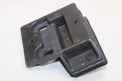 15-25 YAMAHA YZF R3 OEM RECTIFIER MOUNT BRACKET