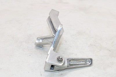 95-07 YAMAHA YZF600R OEM RIGHT REAR BACK PASSENGER PEG