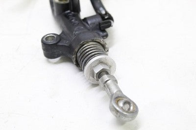 04-06 YAMAHA YZF R1 OEM REAR BACK BRAKE MASTER CYLINDER W RESERVOIR