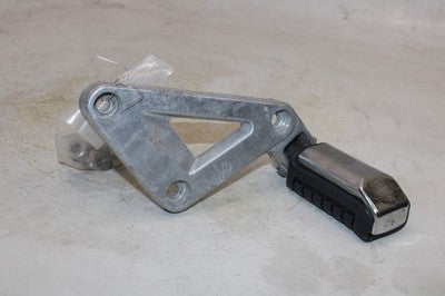1984 HONDA SHADOW 700 VT700C OEM RIGHT REAR BACK PASSENGER FOOT PEG REST