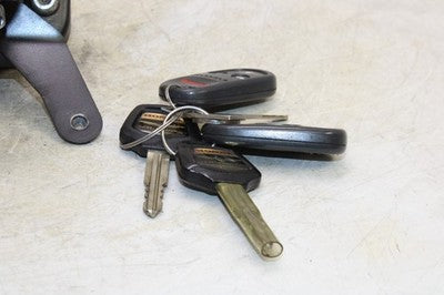 06-10 HONDA GOLDWING 1800 GL1800 OEM IGNITION LOCK W KEY