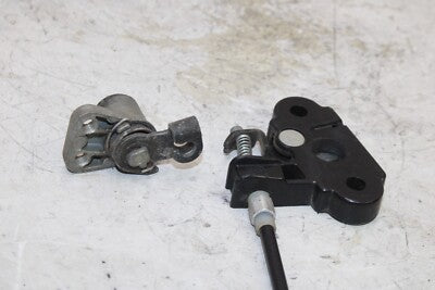 2011 KAWASAKI NINJA 250R EX250J OEM REAR BACK SEAT LOCK !NO KEY!