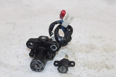 2004 YAMAHA YZF R6 OEM IGNITION LOCK !NO KEY!