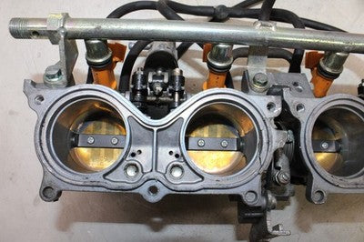 05-06 HONDA CBR600RR OEM MAIN FUEL INJECTORS / THROTTLE BODIES