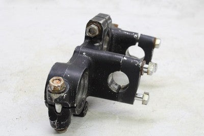 80-83 YAMAHA XT250 OEM FORKS UPPER TRIPLE TREE CLAMP