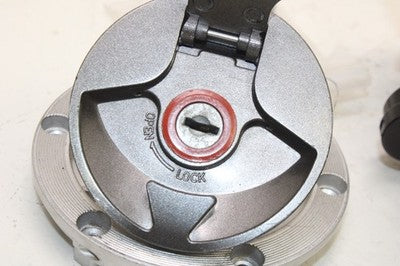 2009 KAWASAKI NINJA 250R EX250J OEM IGNITION LOCK SET W/ GAS CAP !no Key!
