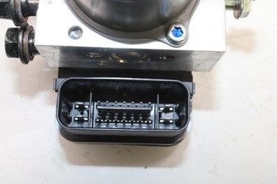 2018 YAMAHA XMAX CZD300A OEM ABS BRAKE PUMP UNIT MODULE