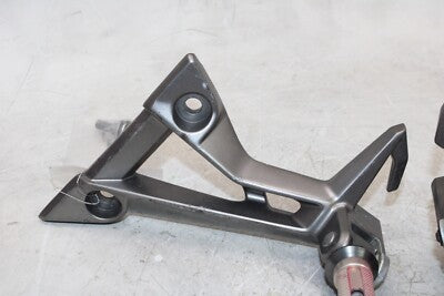 2015 KAWASAKI NINJA 300 EX300B ABS REAR BACK PASSENGER PEG SET PAIR OEM