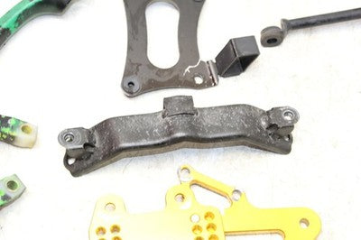 2007 KAWASAKI ZZR600 ZX600J OEM GAS TANK FUEL CELL PETROL BRACKET MOUNT MIX