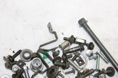 2004 YAMAHA VINO 125 XC125 OEM ENGINE MOUNTING BOLTS HARDWARE MOTOR SCREWS