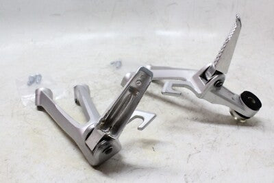 2008 SUZUKI GSXR 750 OEM REAR BACK PASSENGER PEG SET PAIR