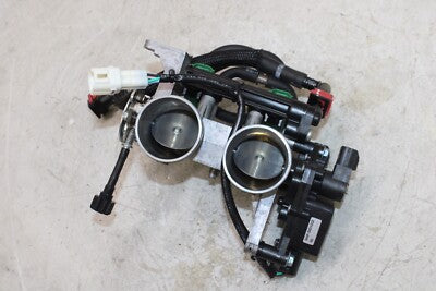 13-17 KAWASAKI NINJA 300 EX300B ABS OEM MAIN FUEL INJECTORS / THROTTLE BODIES