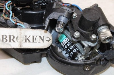 2003 YAMAHA YZF600R OEM SPEEDO TACH GAUGES DISPLAY CLUSTER SPEEDOMETER