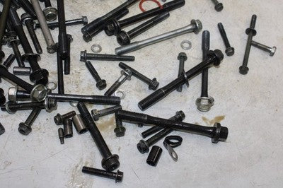 04-09 SUZUKI GSXR 600 OEM ENGINE MOUNTING BOLTS HARDWARE MOTOR SCREWS