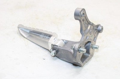 2018 YAMAHA XMAX CZD300A OEM LEFT REAR BACK PASSENGER PEG