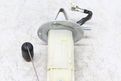 08-09 SUZUKI GSXR 750 OEM FUEL PUMP GAS PETROL SENDER UNIT