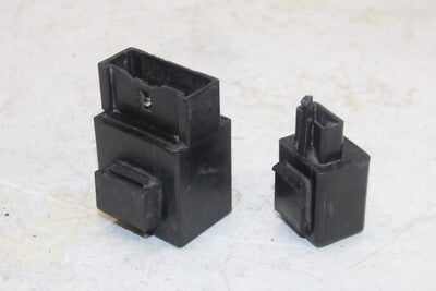 01-05 YAMAHA FZ1 Fazer FZS1000 OEM TURN SIGNAL BLINKER RELAY FLASHER SWITCH PAIR