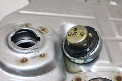 02-07 HONDA METROPOLITAN 50 CHF50 OEM GAS FUEL TANK PETROL RESERVOIR !NO KEY!