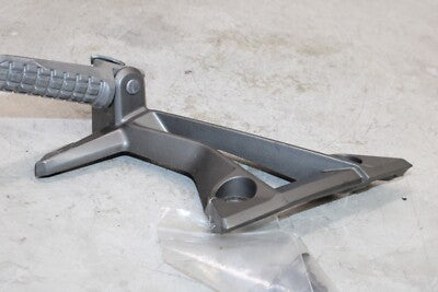 13-17 KAWASAKI NINJA 300 EX300B ABS OEM LEFT REAR BACK PASSENGER PEG