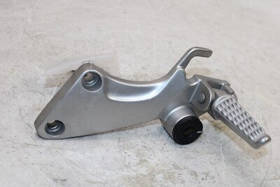 02-05 KAWASAKI ZZR1200 OEM LEFT REAR BACK PASSENGER PEG