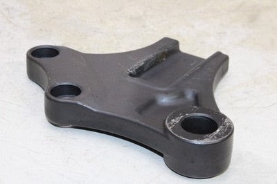 2009 KAWASAKI VULCAN 900 VN900D CLASSIC LT OEM REAR BRAKE CALIPER MOUNT BRACKET