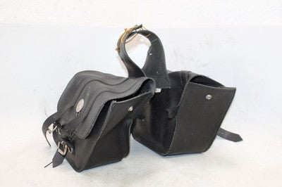 1997 KAWASAKI VULCAN 1500 VN1500D OEM SIDE CARGO LUGGAGE SADDLEBAGS