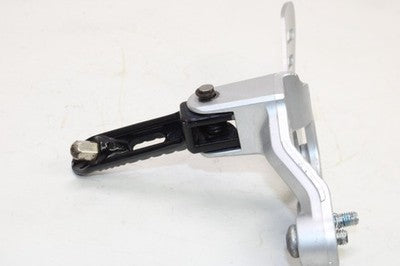 08-09 SUZUKI GSXR 600 OEM LEFT FRONT FOOT REST PEG STEP