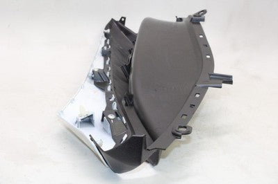2018 YAMAHA XMAX CZD300 OEM RIGHT SIDE FOOT PANEL REST COWL