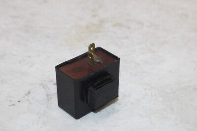 80-81 SUZUKI GS250T OEM TURN SIGNAL BLINKER RELAY FLASHER SWITCH