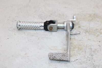 11-16 YAMAHA YZF R6 OEM RIGHT FRONT FOOT REST PEG STEP W PEDAL