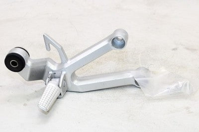 2006 SUZUKI SV650S OEM RIGHT REAR BACK PASSENGER PEG