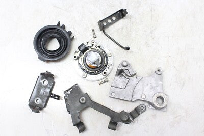 03-09 SUZUKI SV650S OEM GAS TANK FUEL CELL PETROL RESERVOIR BRACKET MOUNT SET