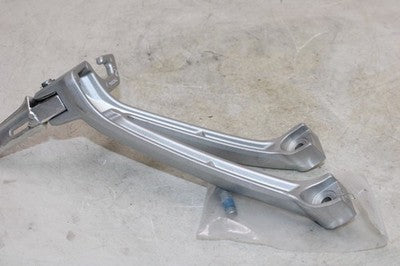 06-07 SUZUKI GSXR 750 OEM LEFT REAR BACK PASSENGER PEG