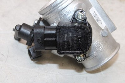 2018 BMW G310GS OEM MAIN FUEL INJECTORS / THROTTLE BODIES