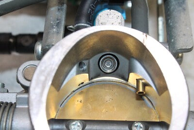 14-15 SUZUKI VSTROM 1000 DL1000A ABS OEM MAIN FUEL INJECTORS / THROTTLE BODIES