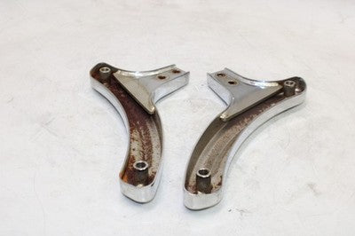 1999 YAMAHA ROAD STAR XV1600A OEM REAR PASSENGER FENDER GRAB RAIL PAIR