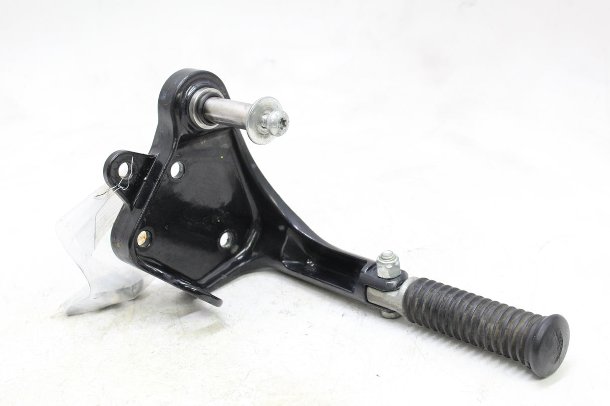 2000 Harley-Davidson Softail Deuce FXSTD OEM RIGHT REARSET PEG REST FOOT
