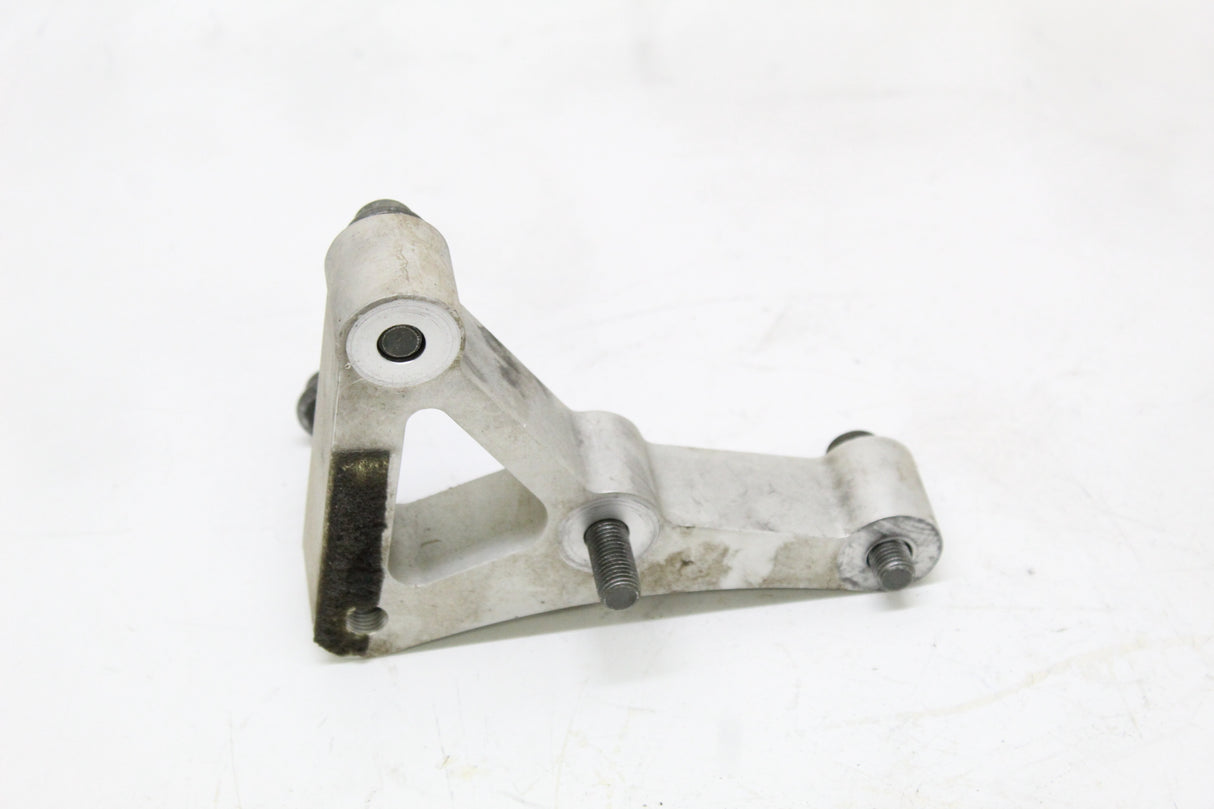 2007 Yamaha YZF R6S OEM CYLINDER HEAD MOUNT BRACKET