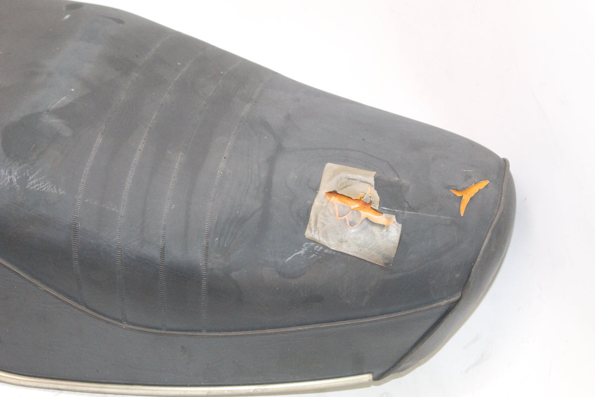 1983 Yamaha XC180 Riva 180 OEM Seat Saddle Assembly