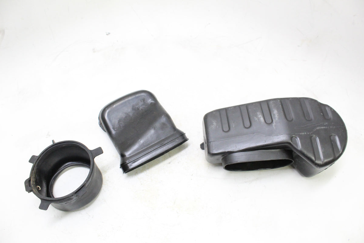 2004 SUZUKI GSXR600 OEM AIRBOX AIR CLEANER CAP COVER INTAKE DUCTS