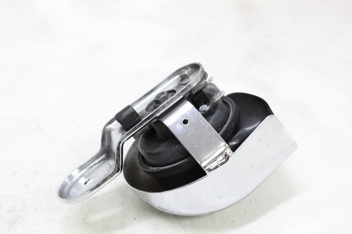 2000 Harley-Davidson Softail Deuce FXSTD OEM HORN SIGNAL W CHROME COVER