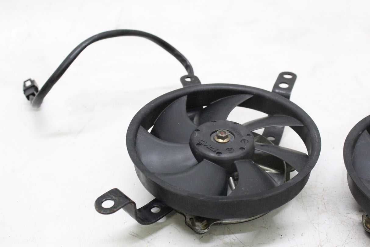 2005 Yamaha YZF R6 OEM ENGINE RADIATOR COOLING FAN RIGHT LEFT