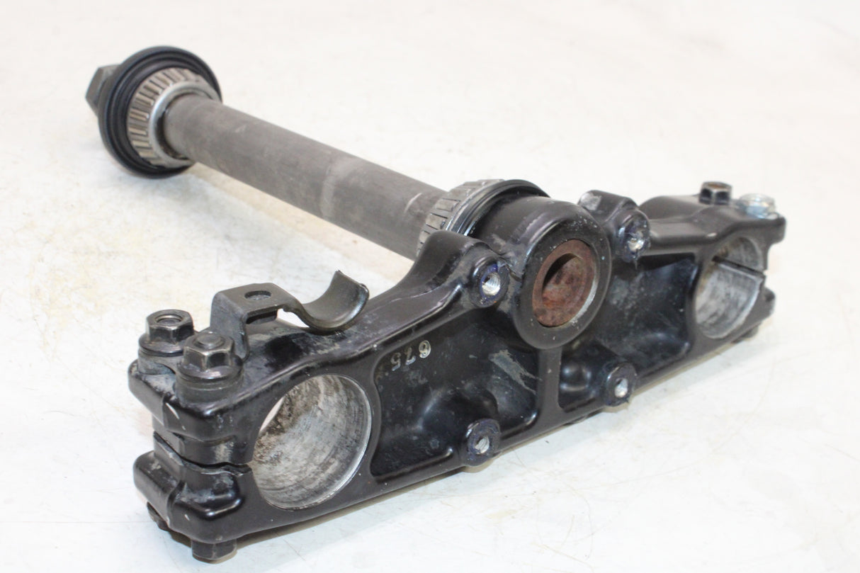 2007 Kawasaki KLR650 OEM FRONT FORKS CLAMP LOWER TRIPLE TREE STEM