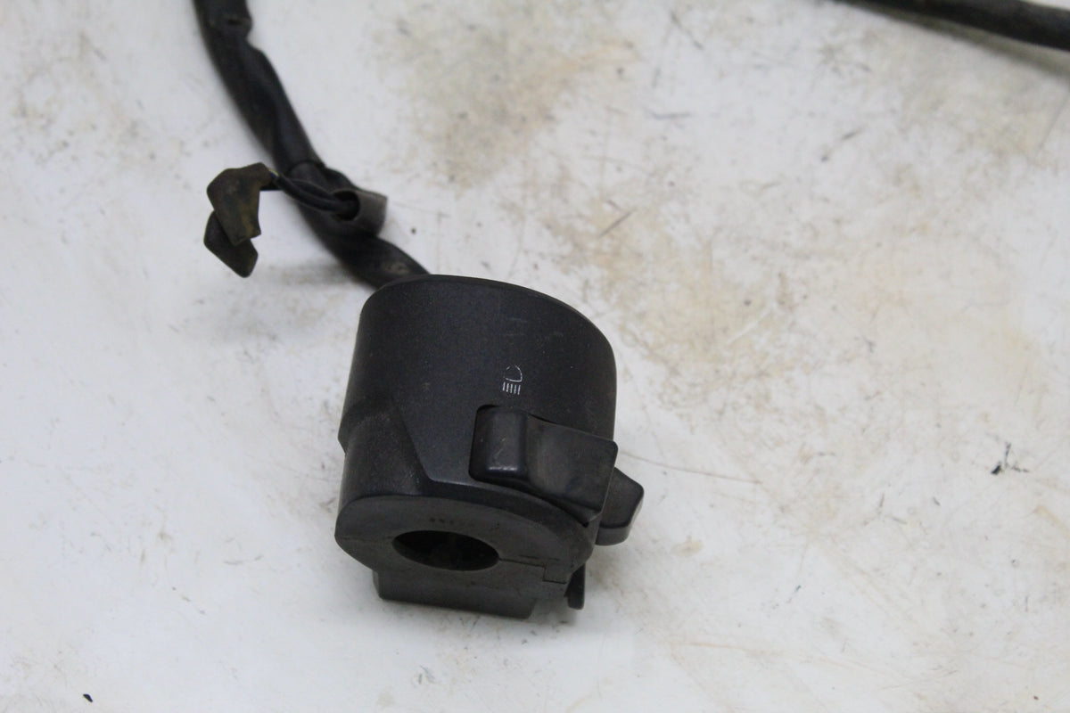 2009 Yamaha YZF R6S OEM Left Handlebar Horn Turn Signal Headlight Switch