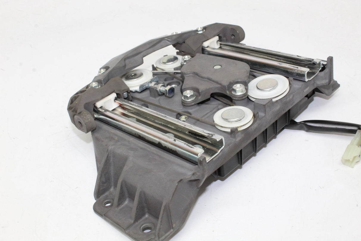 06-07 YAMAHA FJR1300 OEM WINDSHIELD WINDSCREEN MOTOR ADJUSTER ASSEMBLY